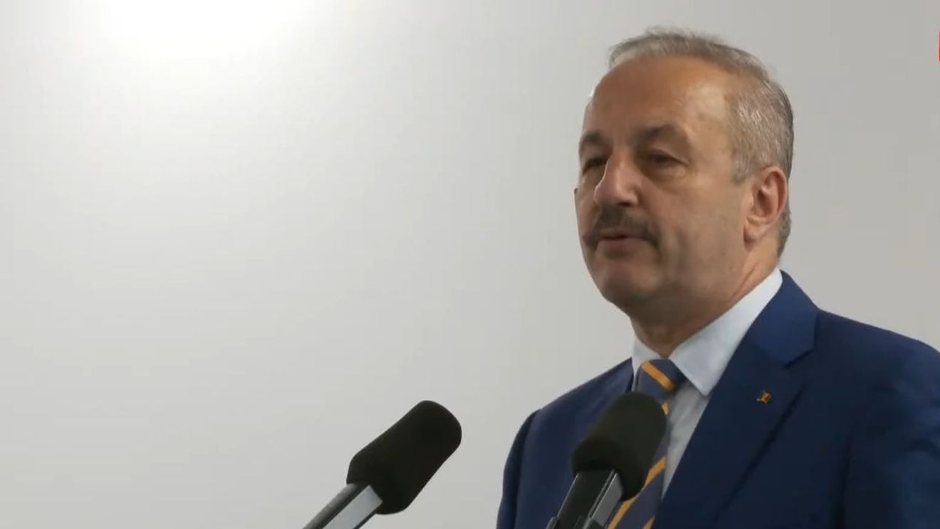 Ministrul Apărării, răspuns clar pentru Gigi Becali și Florin Tănase! FCSB nu are permisiunea să joace în Ghencea: „N-a investit căpitanul lor, ci statul român. Nu reacționează toată lumea din țară pentru că cineva vorbește la TV”