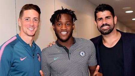 Batshuayi l-a pus la colț pe Diego Costa în doar câteva cuvinte, cu "ajutorul" lui Fernando Torres. Mesajul prin care l-a făcut pe fostul coleg să se simtă inferior în fața lui "El Nino" s-a viralizat rapid