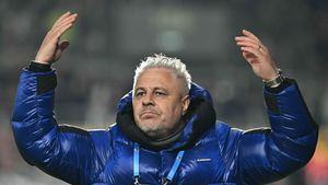 Marius Șumudică îl pune la punct pe Clinton N'Jie după ce camerunezul l-a sfidat în Rapid București - UTA Arad 2-0: „Nici nu mă interesează, cu Șumudică e greu!”