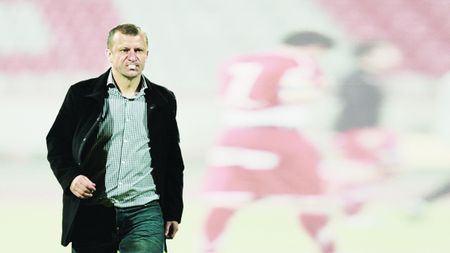 Dorinel șochează!** "Plec din România!"