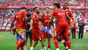 Liverpool își pierde vedeta! Cu ce club ar fi bătut palma