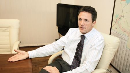 "Sandu a cerut 400.000 de euro să nu mai candideze"