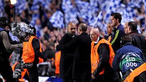 Întâlnire secretă între Pep și Abramovich? Trebuie să aleagă între Chelsea și naționala Angliei! Guardiola: "Nu știu ce voi face, am nevoie de pauză"