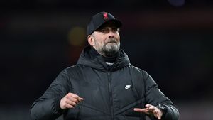 Jurgen Klopp are probleme mari în Premier League după victoria cu Tottenham, la finalul căruia l-a atacat pe arbitrul Tierney