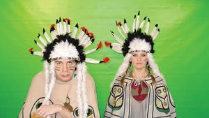 Stucan si Cosma, indieni de ocazie