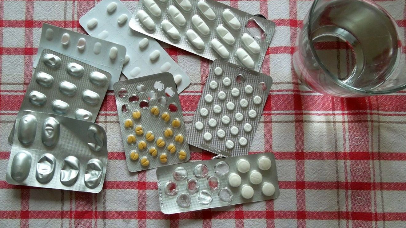 A cerut un banal Faringosept la farmacie, dar a primit altceva. De ce totul a fost un dezastru: „Era trecută pe listă!”