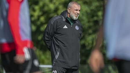 Cosmin Olăroiu, înlocuit cu fostul selecționer al Croației. Românul a ratat bonusul de 5 milioane de euro