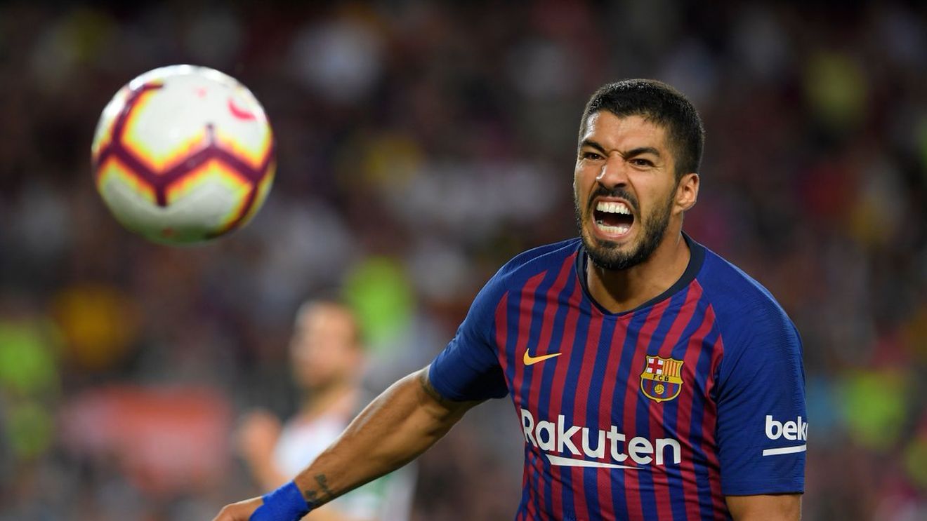 Suarez ia atitudine. Discurs apăsat, cu manta spre coechipieri: "Nu putem să ne gândim că vine Leo și rezolvă problemele. E îngrijorător și trebuie să facem asta!"