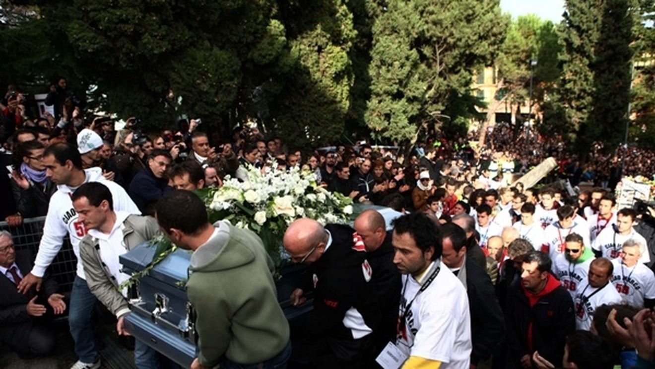 Fără ei, sportul va fi mult mai sărac!** Joe Frazier, Socrates sau Marco Simoncelli au îndurerat omenirea în 2011