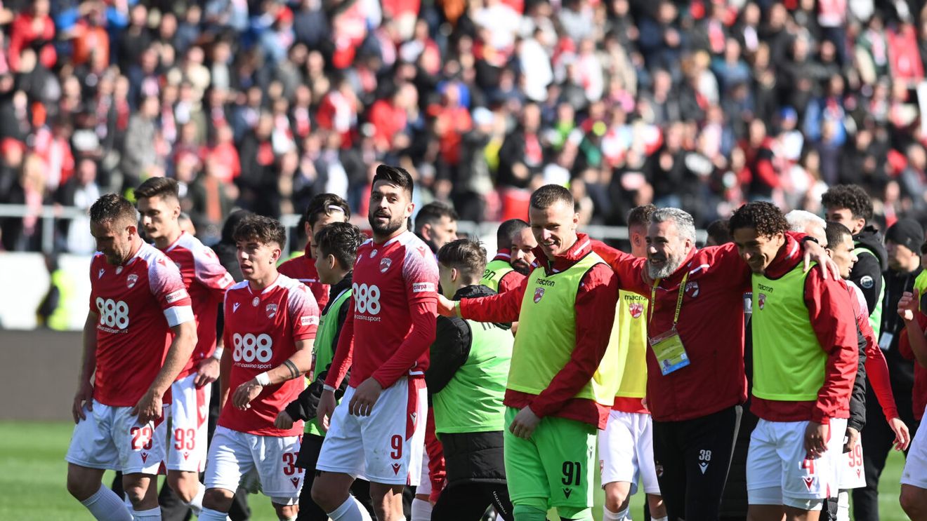 Dinamo nu transferă pe nimeni, dar dă afară pe bandă rulantă! Cu ce fotbalist au reziliat „câinii” contractul