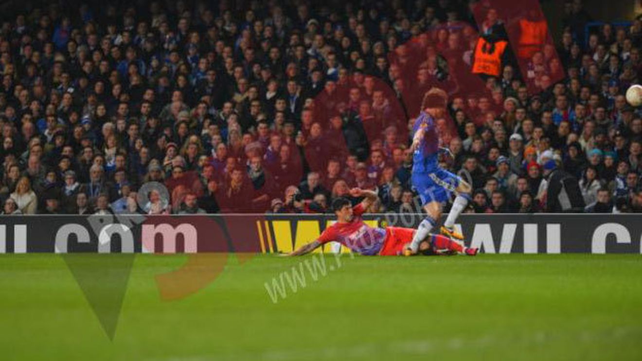 Steaua a băgat spaima în englezi FOTO: Imaginea care face cât o mie de cuvinte!** Un fan este luat peste picior: "A fost la fel de ridicol ca Ferando Torres"