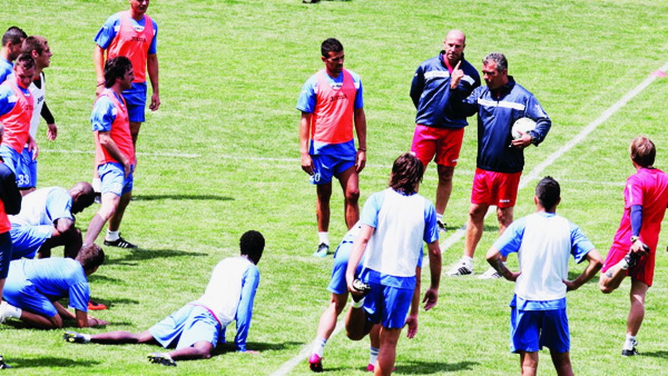 A pus piciorul în prag!** Cum le-a închis Jorge Costa gura șefilor: trei jucători, salvați de pe lista neagră