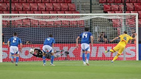 Louis Munteanu a ratat un penalty care putea însemna calificarea și un transfer de top! Execuție lamentabilă a căpitanului în România U21 – Italia U21