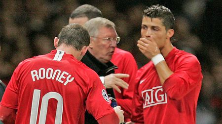 Noapte albă la United!** Mutările pregătite de "diavoli": Rooney aproape de o trădare istorică FOTO