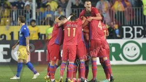 Becali: "Pe ăsta să nu îl mai văd nici în curtea clubului"!** Reghe chiar e GENIAL: toți îl vedeau o mare "ȚEAPĂ‚", dar antrenorul l-a făcut "NĂ‚UCITOR"