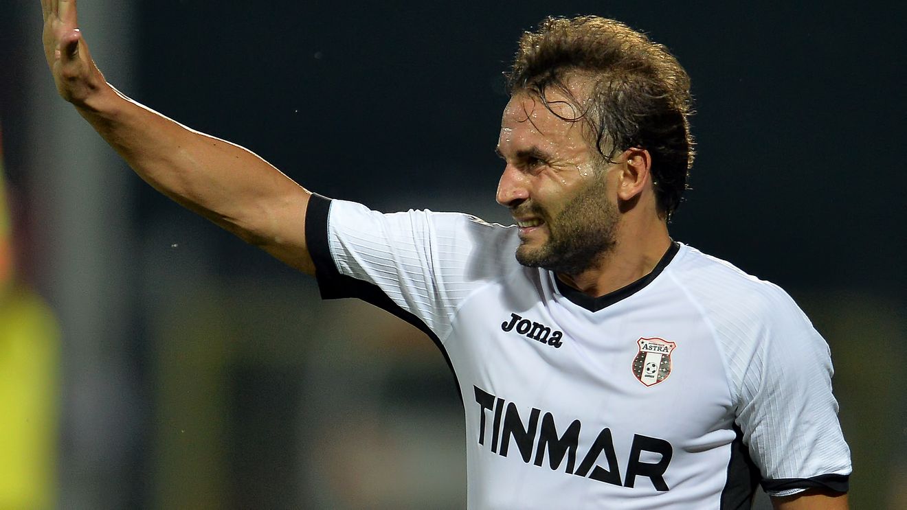 "S-au făcut oferte incredibile! Budescu și Teixeira ajung la FCSB". Marius Șumudică anticipează viitorul elevilor săi 