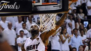 "Regele" nu iartă pe nimeni! LeBron James și-a bătut fosta echipă după ce a marcat 30 de puncte!