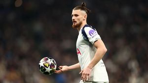 Anunțul momentului despre transferul lui Radu Drăguşin de la Tottenham