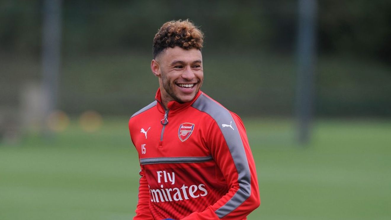 Au vorbit aceeași limbă, dar s-au înțeles separat! Un mesaj postat de Arsenal pe Twitter i-a revoltat pe suporteri. S-au calmat după ce și-au dat seama ce gafă au făcut :) 