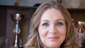 De pe podiumul olimpic, la catedră! VIDEO | Ce face Simona Amânar la 16 ani după ce s-a retras din gimnastică