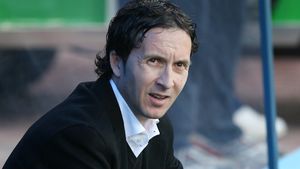 Stoica: "Trecerea de grupe ar echivala cu un trofeu"