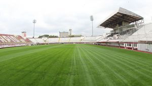 Giuleștenii se roagă de Minister să revină pe Giulești: "Vrem acasă!"** Vezi comunicatul oficial către ministrul Boagiu