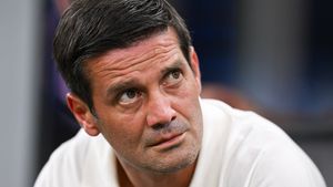 Chivu, gest din suflet pentru Heitinga, actualul antrenor al lui Ajax: „A fost aproape de mine în acel moment greu”