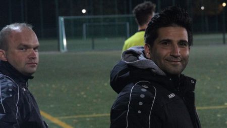 Antrenor român de juniori în Germania: „Nu se pot juca meciuri de fotbal, e nevoie de test Covid și când mă duc la frizerie" | EXCLUSIV