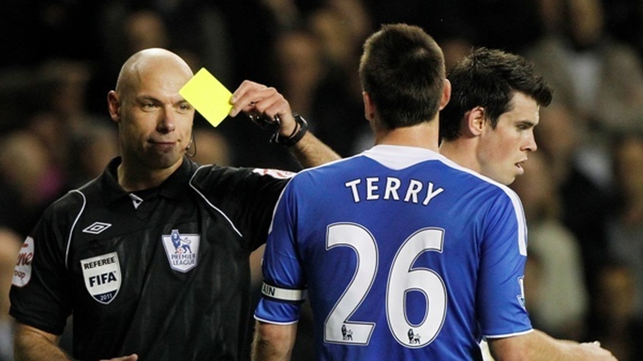 Sunt perfecți!** Arbitrii din Premier League au o rată de "succes" ireală: iau o decizie la fiecare 12 secunde și nu greșesc în 92% din cazuri