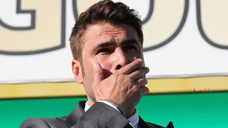 Adrian Mutu, prima reacție după ce mama lui a murit și Neftchi l-a dat afară cu lașitate! Dragostea pentru soția lui Sandra l-a făcut să treacă peste durere și să rupă tăcerea în prima zi din 2024