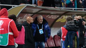 Marius Şumudică, mesaj ce sună a anunțul plecării sale de la Rapid: „O să spun tot ce s-a întâmplat, la finalul sezonului”