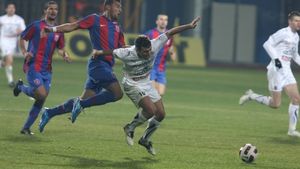 Moraes, deturnat în ultima clipă spre Rapid?** "E peste Bogdan Stancu! Aș regreta dacă ar ajunge în Ghencea"