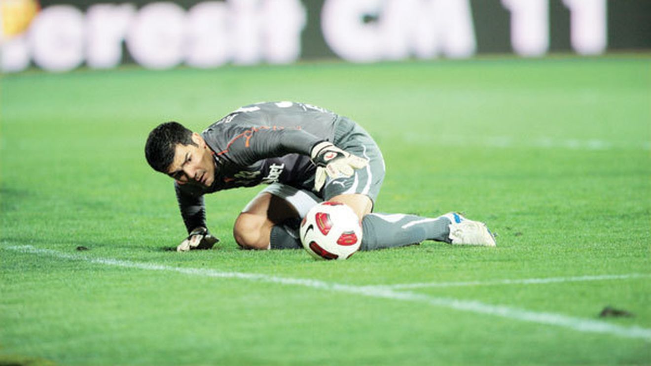 Trădează Bornescu?** Portarul e aproape de un transfer la Dinamo