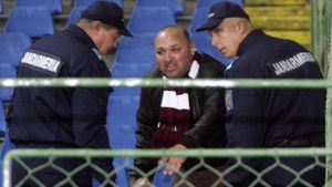 EXCLUSIV / Corsicanu` tratat ca Becali! Doi ani interzis pe stadioanele Ligii I!