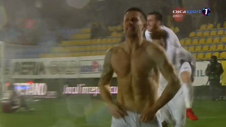 E Ronaldo!? Nu, e doar Deac :) Fotbalistul CFR-ului a sărbătorit precum starul lui Real Madrid reușita din meciul cu Voluntari | FOTO
