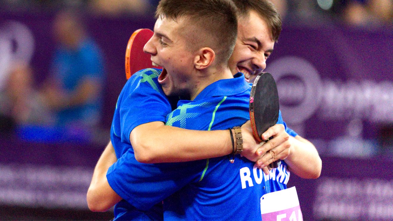 Curg medaliile la Europeanul de tenis de masă: 3 români urcă pe podium în proba de dublu-băieți a juniorilor. Când reiau cursa pentru aur Cristi Pletea, Rareș Șipoș și Dragoș Oprea
