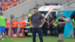 Nicolae Dică, în pericol să fie demis dacă pierde meciul cu West Ham: „Cu siguranță postul lui este pus în joc”