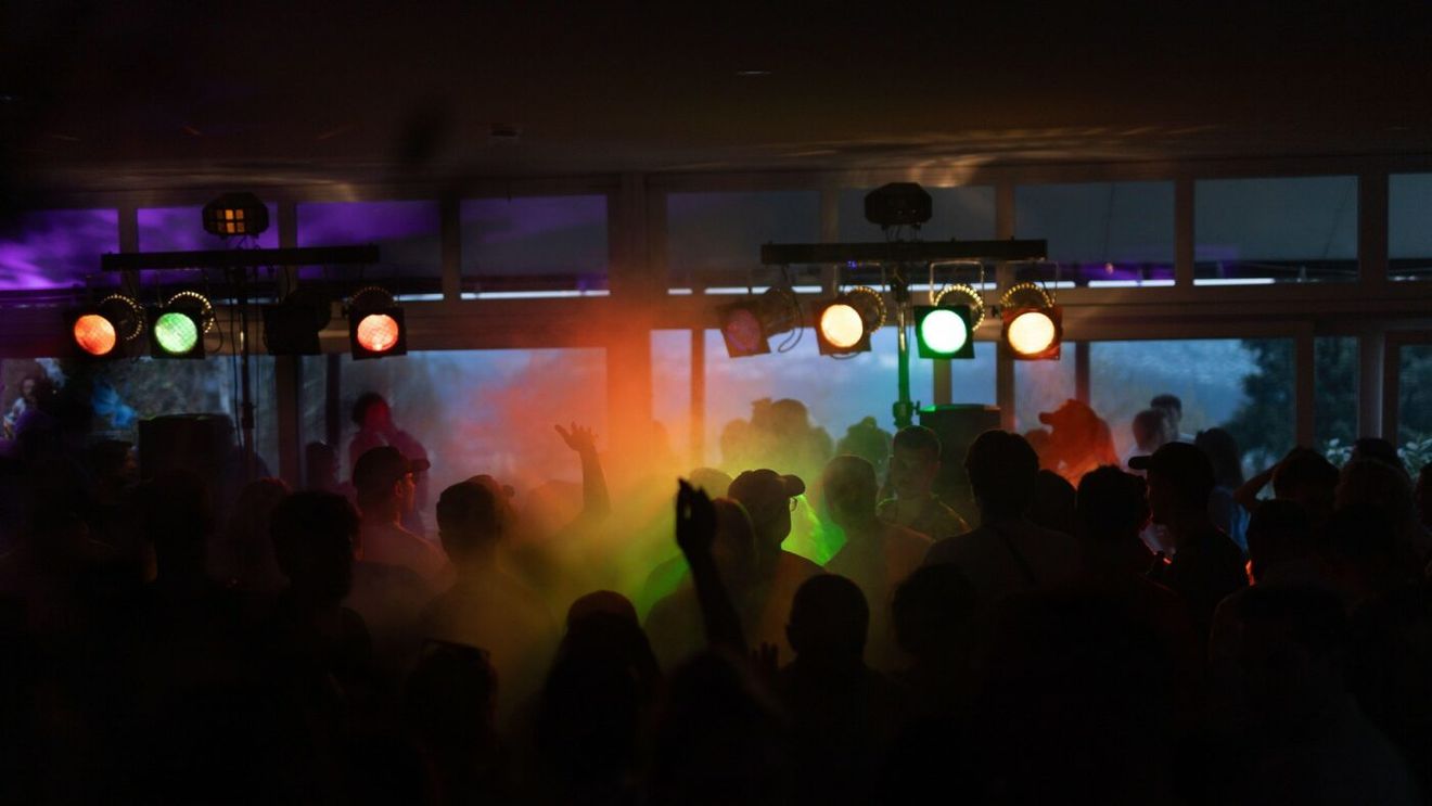 A băut până dimineața cu prietenii şi a plătit o notă de 6.000 de euro