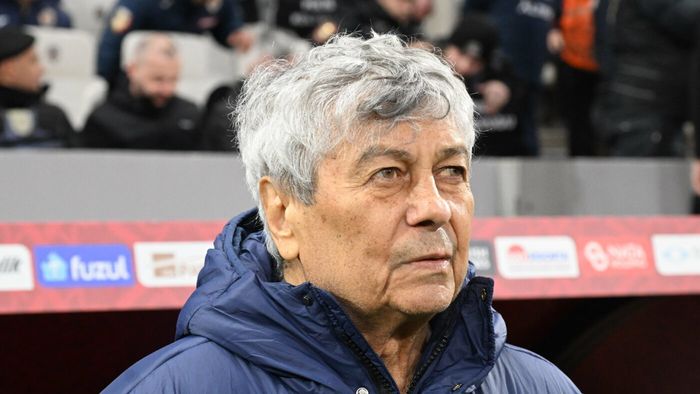 Imagini de la spitalul unde e internat Mircea Lucescu. Soția și nepoata au venit de urgență după ce starea antrenorului s-a agravat și a fost mutat la ATI
