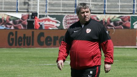 "Dacă Dinamo nu are față de Europa League, cei care se bat la titlu au echipă de UCL?"