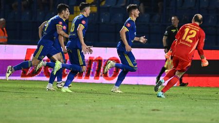Fotbalistul care a băgat „zâzanie” la FCSB, reprofilat înainte de eurogolul de la Clinceni! Adrian Mihalcea: „Era fundaș dreapta și a trebuit să improvizez”. EXCLUSIV