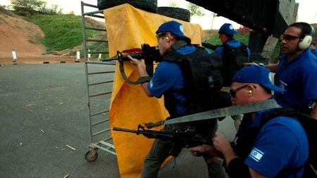 Suma de 200.000 de dolari destinată deplasării naționalei Nigeriei în Mozambic a fost furată