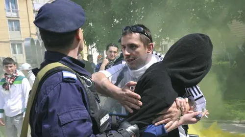 Agresorii jandarmului de la Cluj rămân în arest