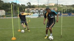 VIDEO** A pătruns la antrenamentele lui OM și a făcut mișto de Brandao :)