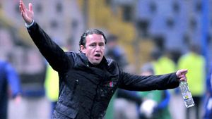 "Chestiunea pungilor", mai complicată decât se aștepta Reghe!** După ce a dezvăluit misterul lor, antrenorul s-a lovit de o altă problemă: "Nu este regulamentar"