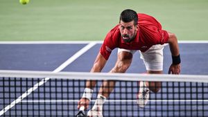 Clipe de groază pentru Djokovic în China. A vomitat și s-a chinuit din cauza căldurii