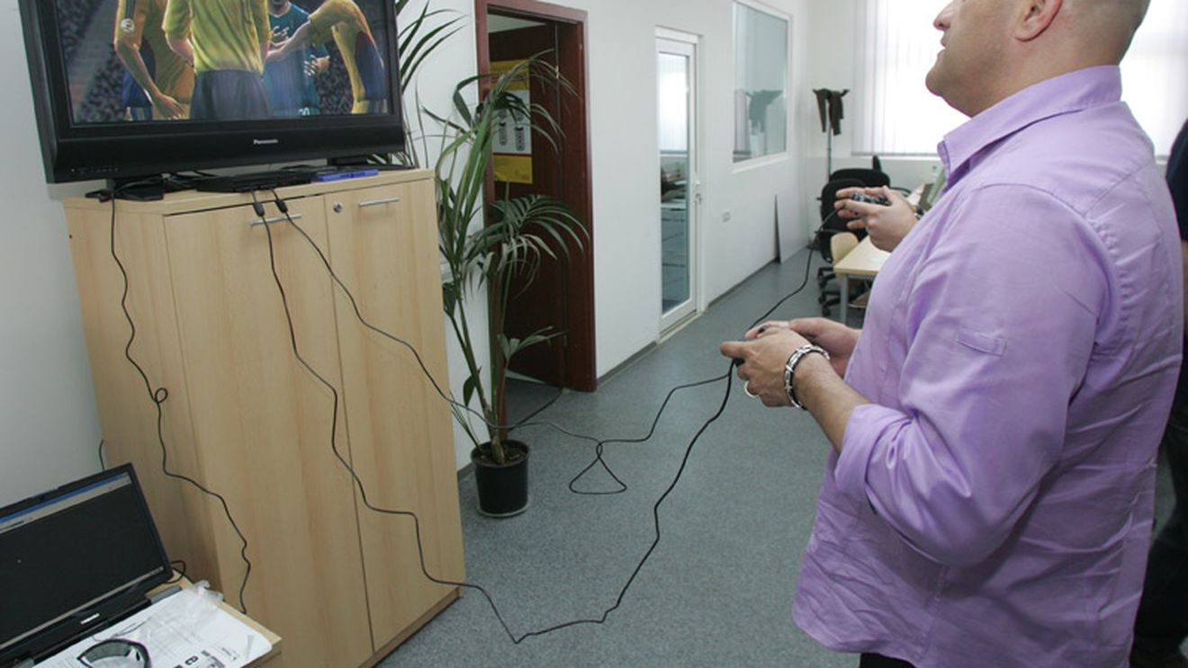 Povețele lui Balint: "Îmi învăț jucătorii să bea câte un pahar! Eu beam și înainte de meciuri"