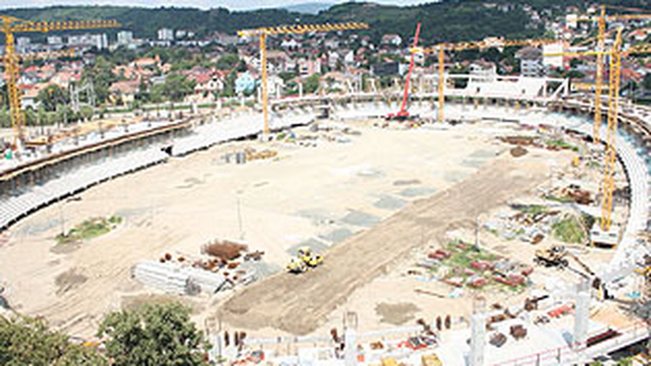 Pe ultima sută de metri! Trei variante pentru amenajarea gazonului pe noul stadion din Cluj