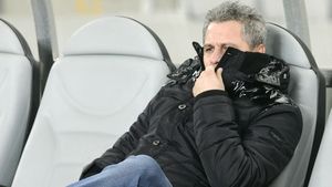 Jucătorii Chiajnei îl regretă pe Șumudică. Lovin: "Schimbarea antrenorului a fost o decizie greșită"