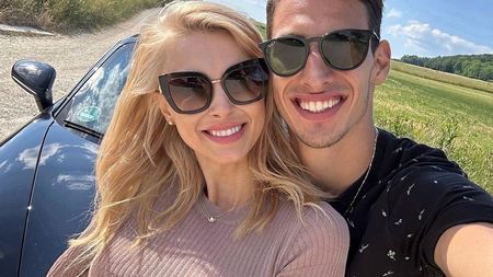 După ce a fost intens criticată că s-a cuplat cu tenismenul Victor Cornea, Andreea Bălan a rupt tăcerea despre relația lor: „Eu arăt cu 10 ani mai tânără”